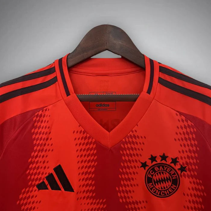 24/25 Bayern München Home Premium Kit