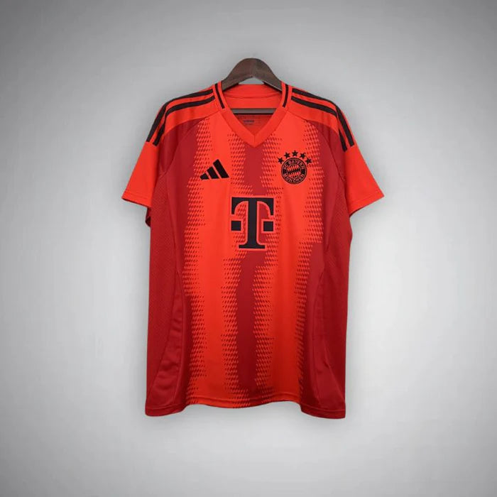 24/25 Bayern München Home Premium Kit