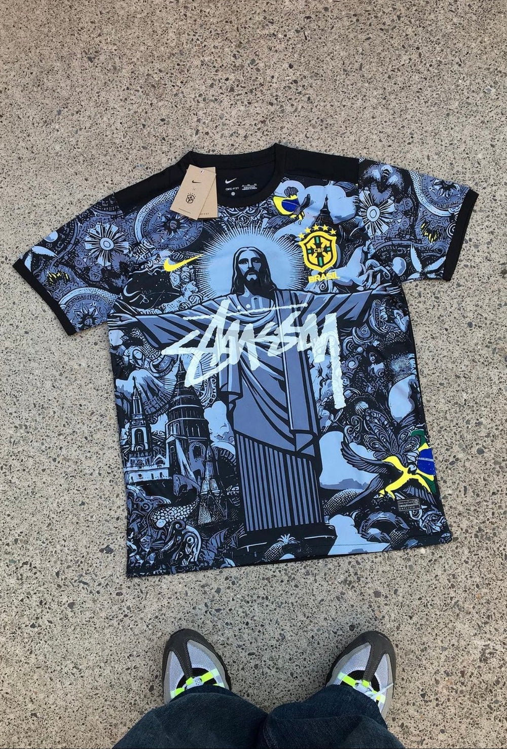 Stüssy x Brazil "Jesus" Special Kit