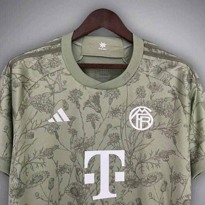 FC Bayern Munchen "Centurion" Premium Kit