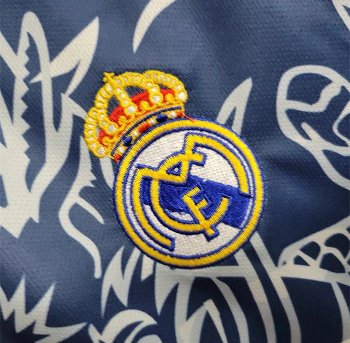 Real Madrid "Dragón Azul" Premium Kit