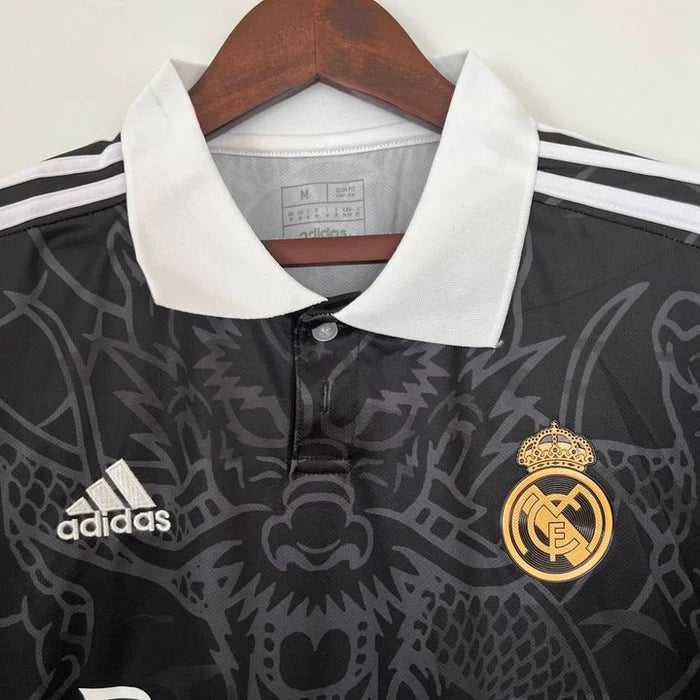 Real Madrid "Dragón Negro" Premium Kit